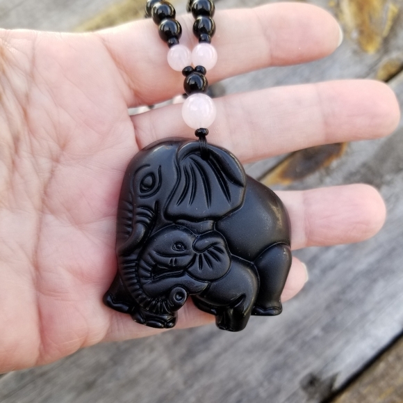 Large Black Obsidian Elephant Necklace Mom Baby Elephants Jewelry - Picture 3 of 7